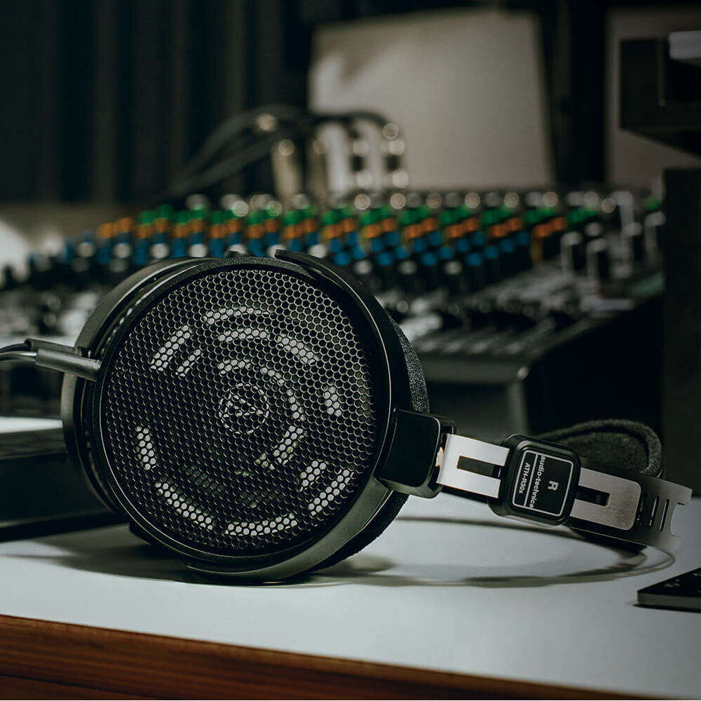 audio-technica-ath-r30x-professional-open-back-reference-headphones-33596363