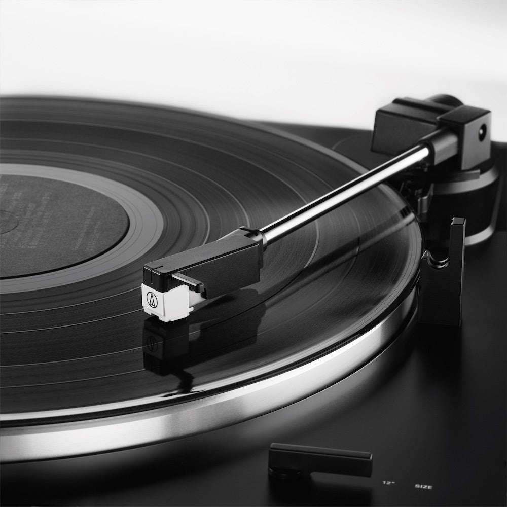 Audio-Technica AT-LP60xBT Fully Automatic Wireless Belt-Drive Turntable - Refurbished